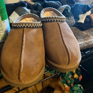 Ugg Tasman